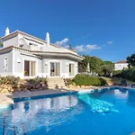 Tranquila Villa *