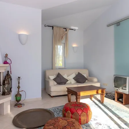 Tranquila Villa