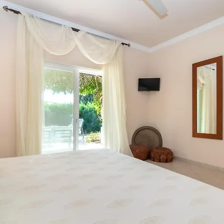 Tranquila Villa