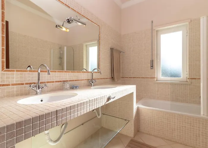 Villa Tranquila Carvoeiro (Lagoa)